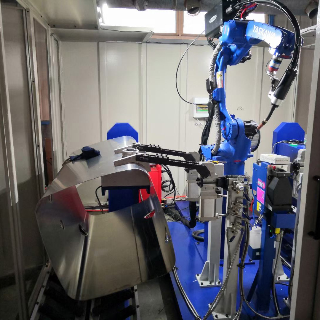 Fuel Tank Corner Nozzle Robot Welding System